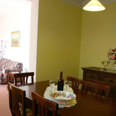别墅 Fratticciola Sleeps 20 Pool Air Con Wifi *