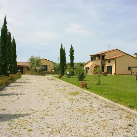 Fratticciola Sleeps 20 Pool Air Con Wifi 别墅